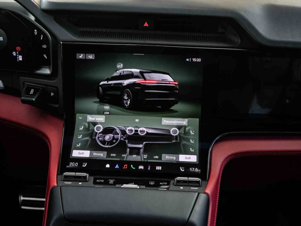 „Porsche Cayenne Turbo Electric“ (nuotr. Automobilistika.lt)
