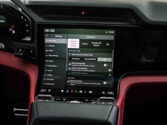 &bdquo;Porsche Cayenne Turbo Electric&ldquo; (nuotr. Automobilistika.lt)