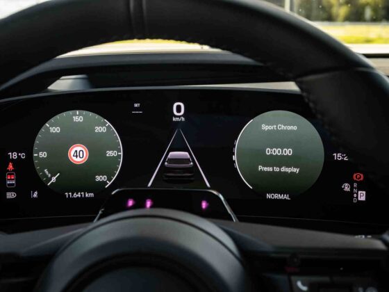 &bdquo;Porsche Cayenne Turbo Electric&ldquo; (nuotr. Automobilistika.lt)