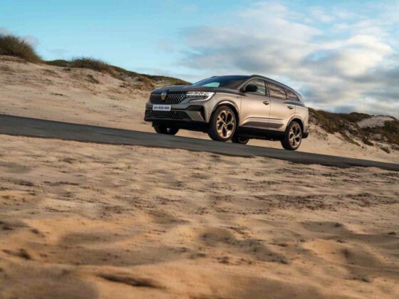 &bdquo;Renault Espace E-Tech&ldquo; (nuotr. gamintojo)