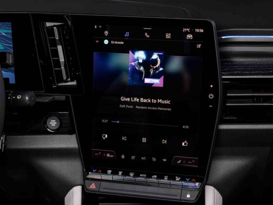 &bdquo;Renault Espace E-Tech&ldquo; (nuotr. gamintojo)