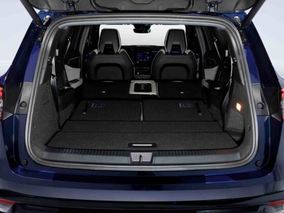 &bdquo;Renault Espace E-Tech&ldquo; (nuotr. gamintojo)