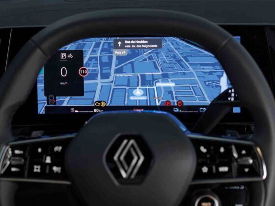 &bdquo;Renault Espace E-Tech&ldquo; (nuotr. gamintojo)