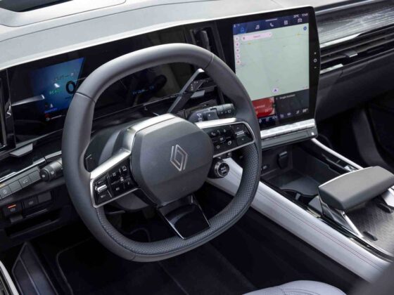 &bdquo;&bdquo;Renault Espace E-Tech&ldquo; (nuotr. gamintojo)