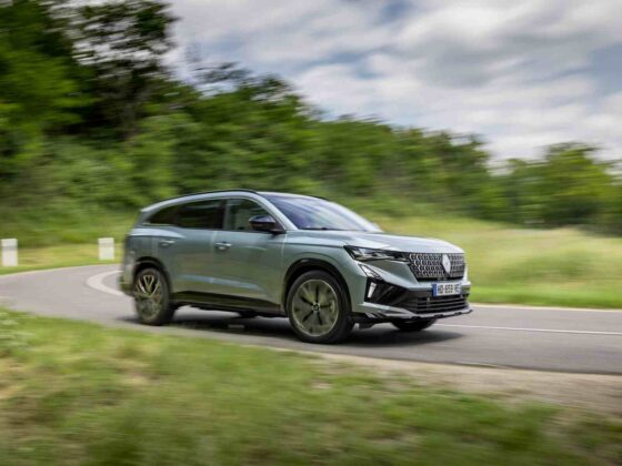 &bdquo;&bdquo;Renault Espace E-Tech&ldquo; (nuotr. gamintojo)