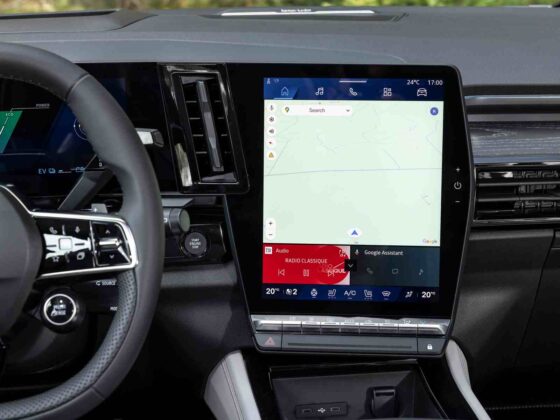 &bdquo;Renault Espace E-Tech&ldquo; (nuotr. gamintojo)