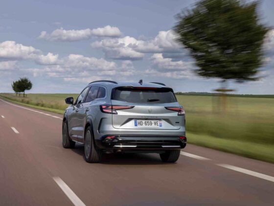 &bdquo;&bdquo;Renault Espace E-Tech&ldquo; (nuotr. gamintojo)