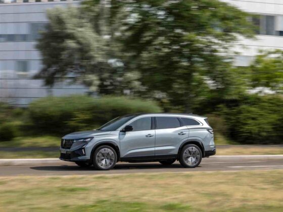 &bdquo;&bdquo;Renault Espace E-Tech&ldquo; (nuotr. gamintojo)