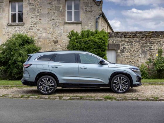 &bdquo;&bdquo;Renault Espace E-Tech&ldquo; (nuotr. gamintojo)
